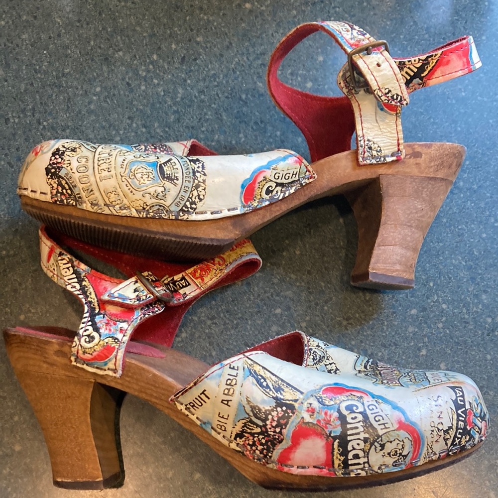 Retro heeled shoes